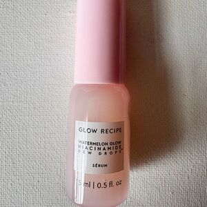 Glow Recipe Watermelon Glow Niacinamide Dew Drops – 15ml